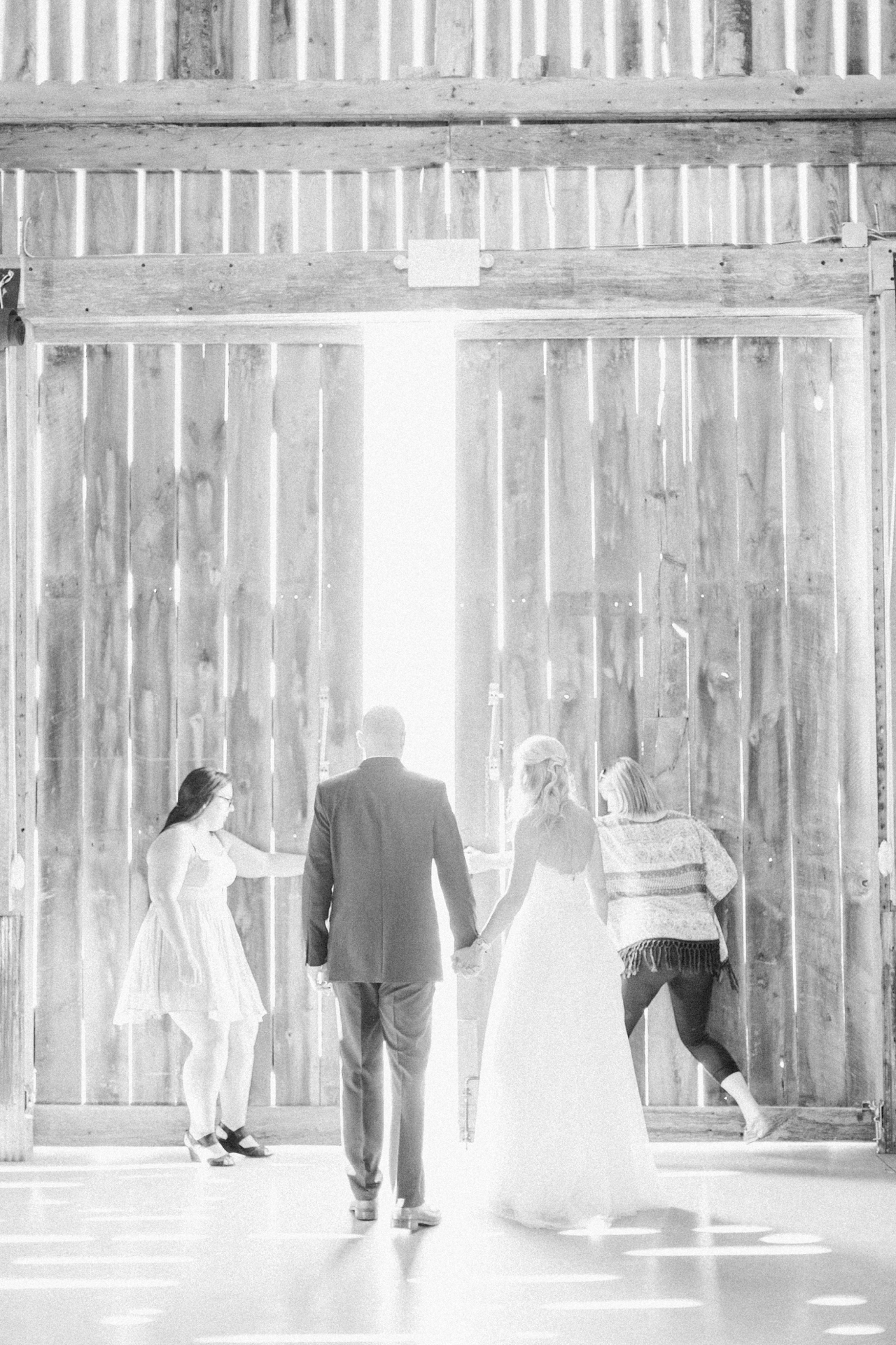 Shanahan's Barn | Charlevoix Wedding Photographer | The Weber Photographers | Associate Photographer Chelsey Granger