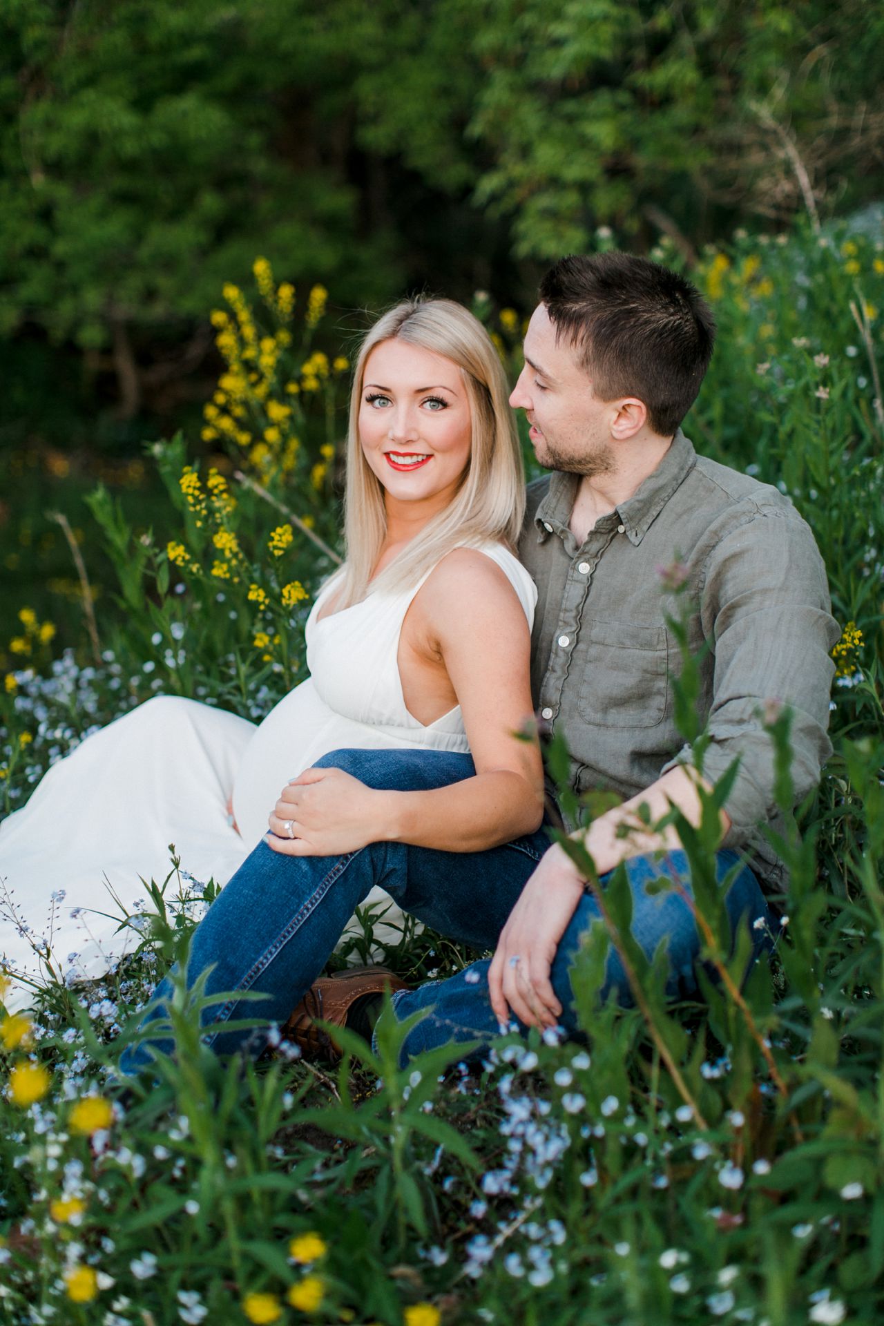 Woodsy Maternity Session | The Weber Photographers