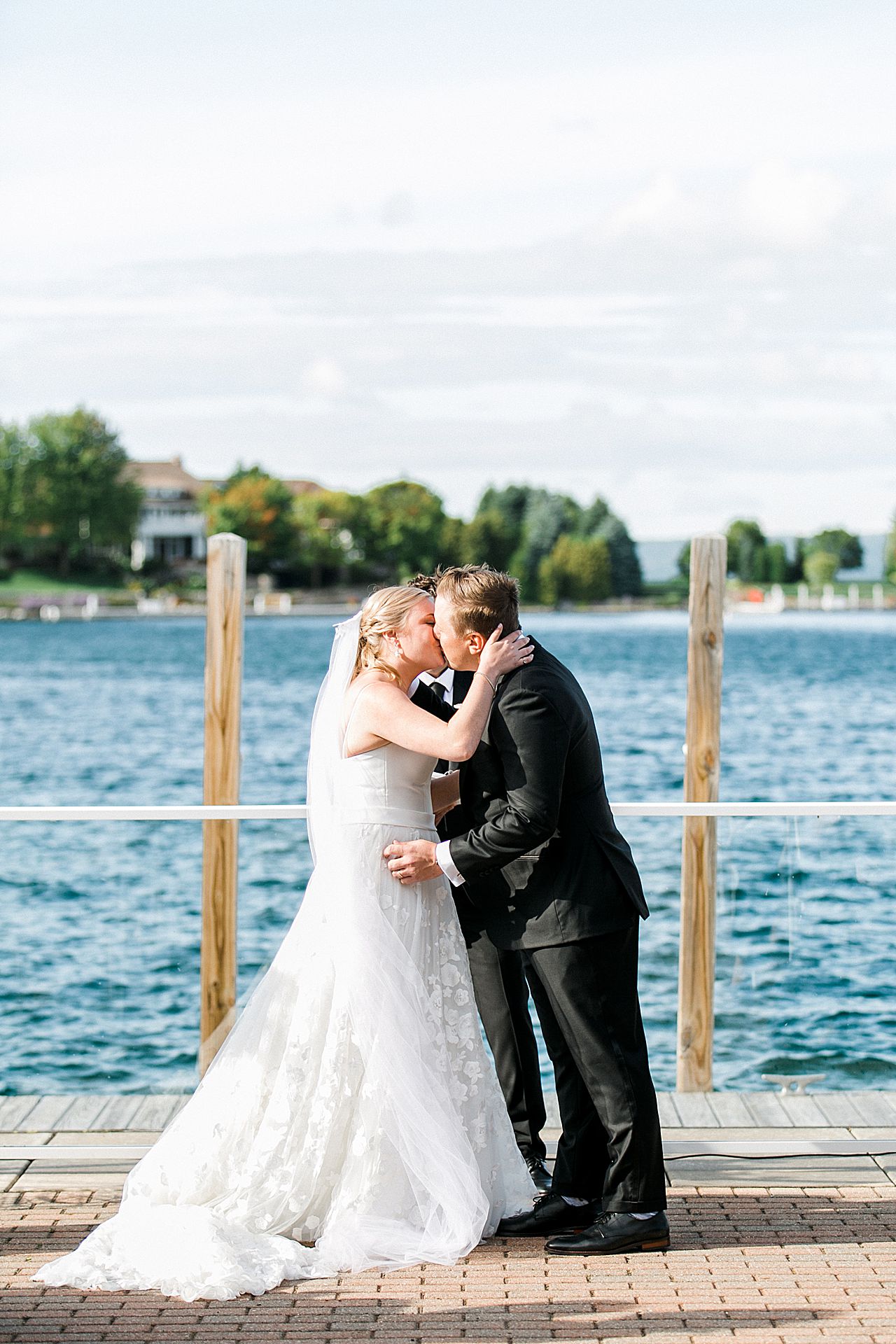 First kiss as husband and wife