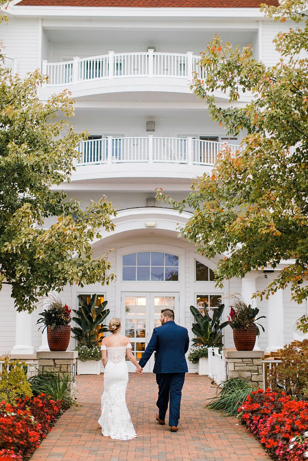 Inn_at_Bay_Harbor_Northern_Michigan_Waterfront_Wedding_Photography_0078